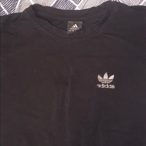 Adidas black tee vintage